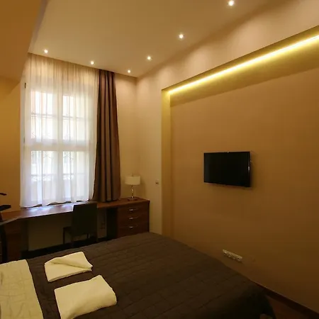 Nn Apartment *